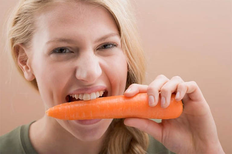 Lưu ý khi ăn cà rốt