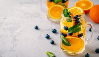 Cách làm nước detox từ cam lựu giàu vitamin C tốt cho sức khỏe